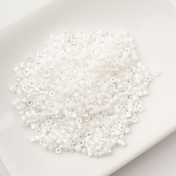 John Bead 25g Cylin Beads White Pearl Luster 11/0 Glass Cylindrical Seed Beads for Jewelry Bracelets Necklaces Earrings Making Embroidery Home Decor