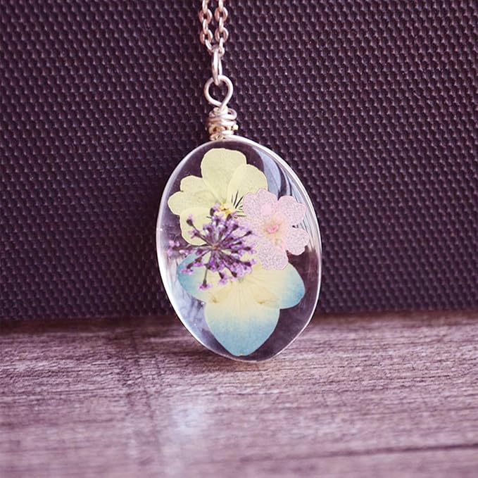 50Pcs Dried Pressed Flowers Resin Mould Real Pressed Flowers Natural Dry Leaves Bulk Mixed Colorful Daisy Herbs Kit with Tweezers for Scrapbooking DIY Candle Jewelry Crafts Making Nails(Purple)