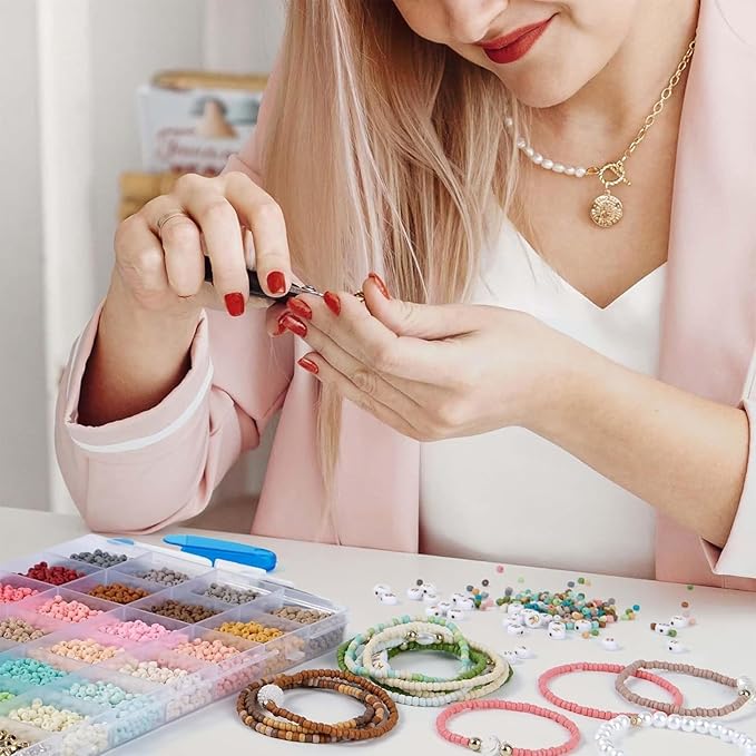 TEXGIZRLY 3mm Seed Beads for Bracelets Making, Friendship Bracelet Making Kit for Girls, 24 Colors Bead Bracelet Kit, Beads for Jewelry Making Kit, DIY, Arts, Crafts Gifts Age 4+ (3MM-C)