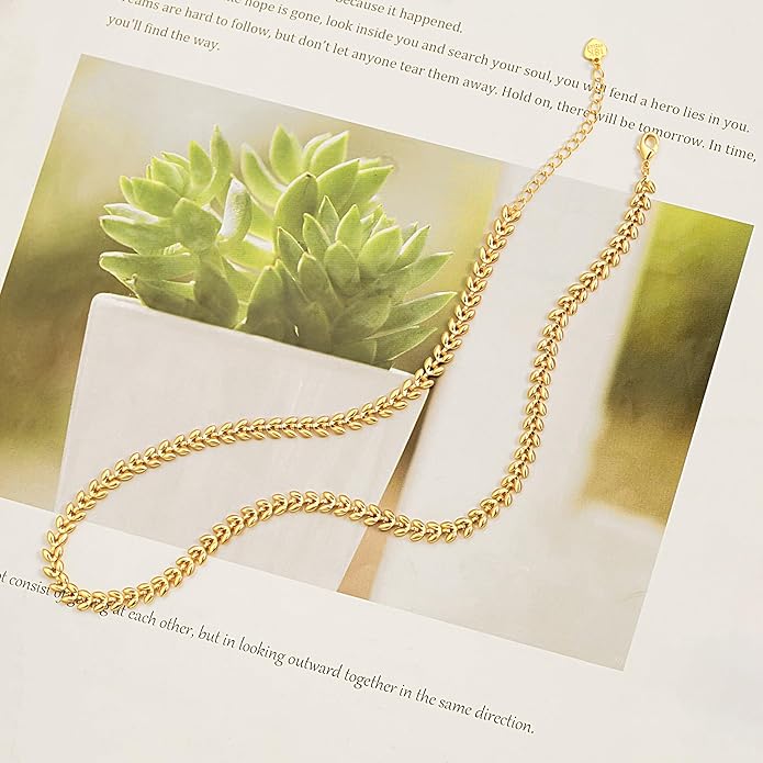 Aobei Pearl 18K Gold Plated Paperclip Chain Choker Satellite Chain Freshwater Cultured Biwa Pearl Pendant Necklace Dainty Jewelry for Women