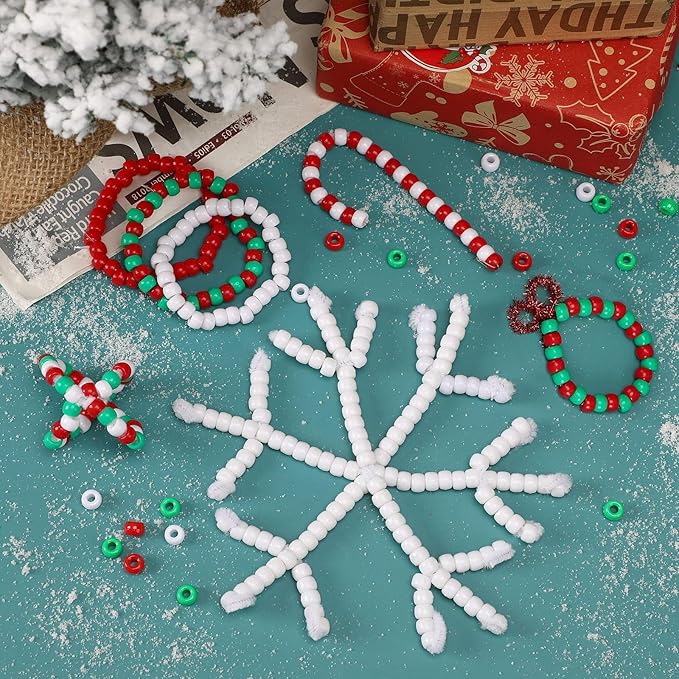 UPINS 1200Pcs Christmas Pony Beads Friendship Plastic Small Hair Beads Red Green White Pony Beads for Necklace Supplies (Christmas)